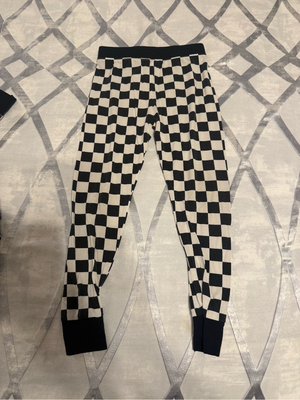 Kids Black & White Checkered Bamboo Pajama Set - Picture 4 of 8